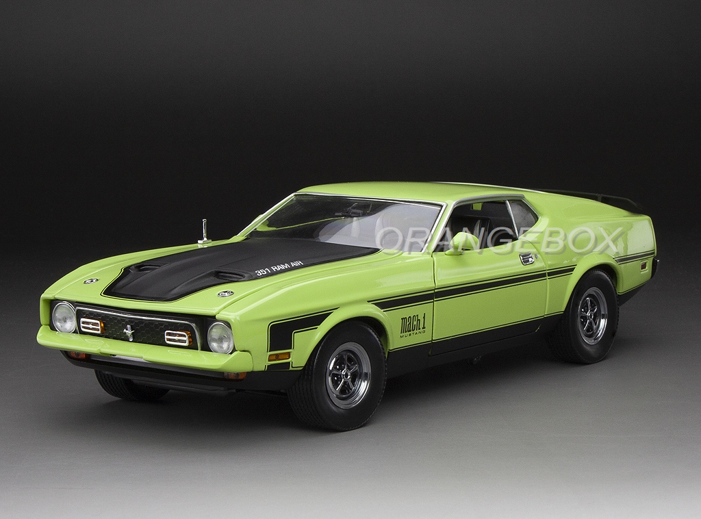 SunStar「1971 MUSTANG MACH1」 Ford Mustang Mach 1 1971 1:18 Sunstar Verde - 19 anos! Loja
