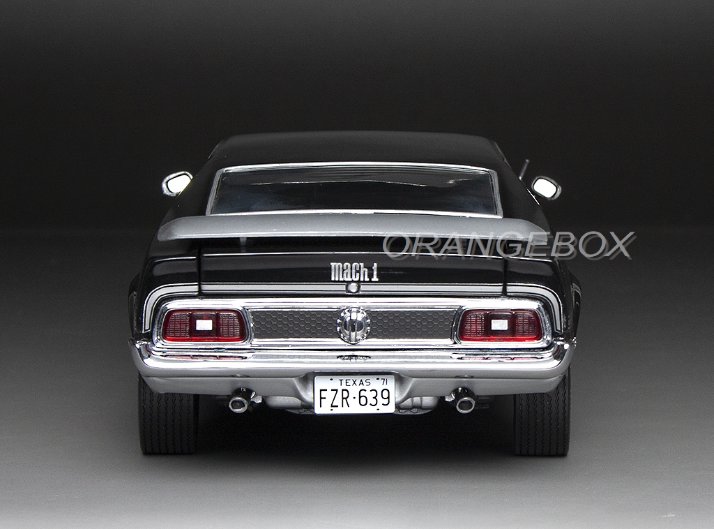 SunStar「1971 MUSTANG MACH１」 Ford Mustang Mach 1 1971 1:18 Sunstar Verde - 19 anos! Loja