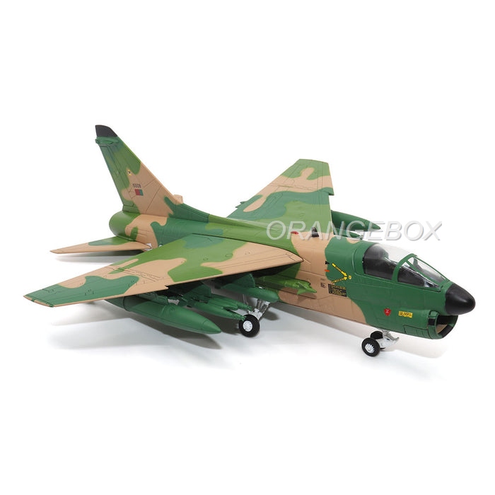 Avião Caça Vought A-7P Corsair II 1:72 Motorcity Classics00 - 20