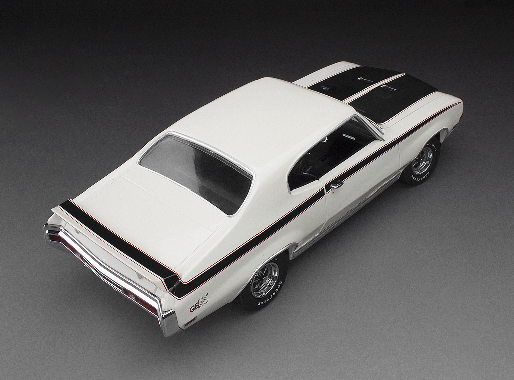 Buick GSX 1970 1:18 Sunstar Branco - 19 anos! Loja on-line de