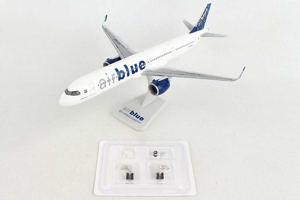 Avião Airbus A321neo Airblue 1:200 Hogan - 20 anos! Loja on-line