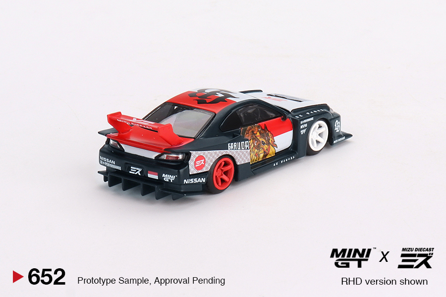 Nissan Silvia (S15) LB-Super Silhouette GARUDA 1:64 Mini GT - 19