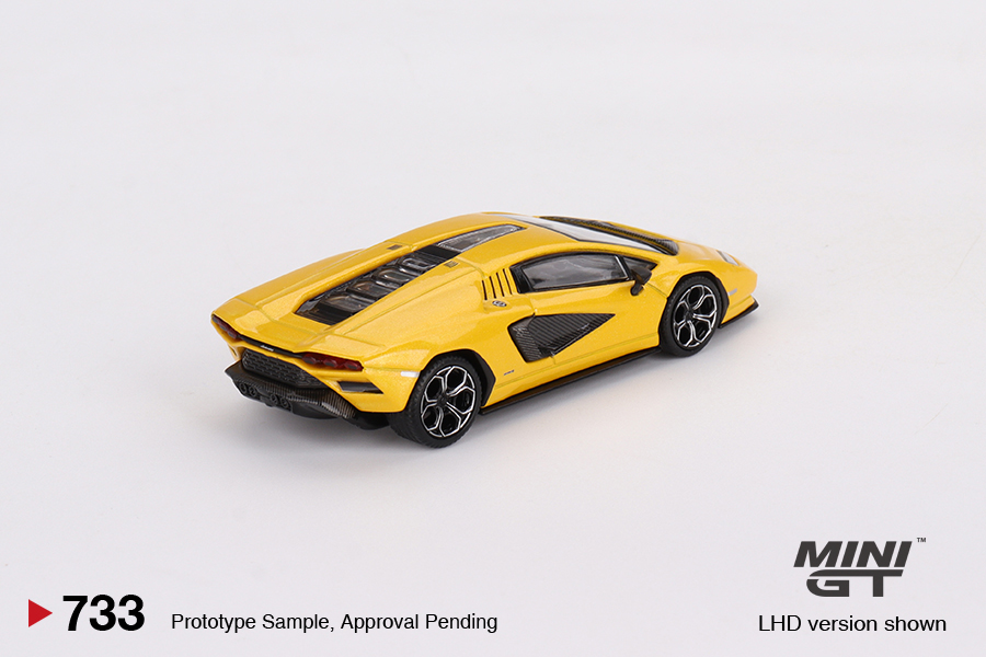 Lamborghini Countach LPI 800-4 1:64 Mini GT Amarelo - 20 anos