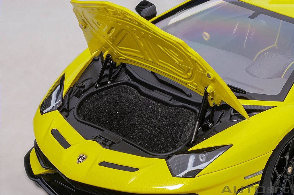 Lamborghini Aventador SVJ 1:18 Autoart Amarelo - 20 anos! Loja on