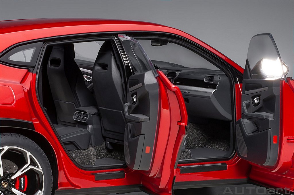 Lamborghini Urus 1:18 Autoart Vermelho - 20 anos! Loja on-line de