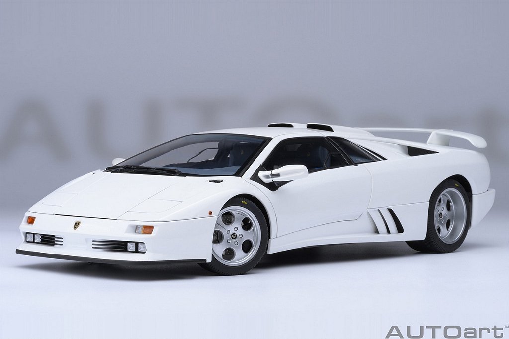 車　ＡＵＴＯ・Ａｒｔ　1/18　Ｌａｍｂｏｒｇｈｉｎｉ　Ｄｉａｂｌｏ　ミニカー Lamborghini Diablo SV-R 1:18 Autoart Preto - 19 anos! Loja on-line