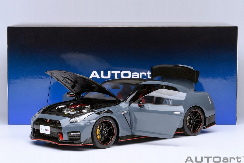 Nissan GT-R (R35) Nismo 2022 Special Edition 1:18 Autoart Cinza