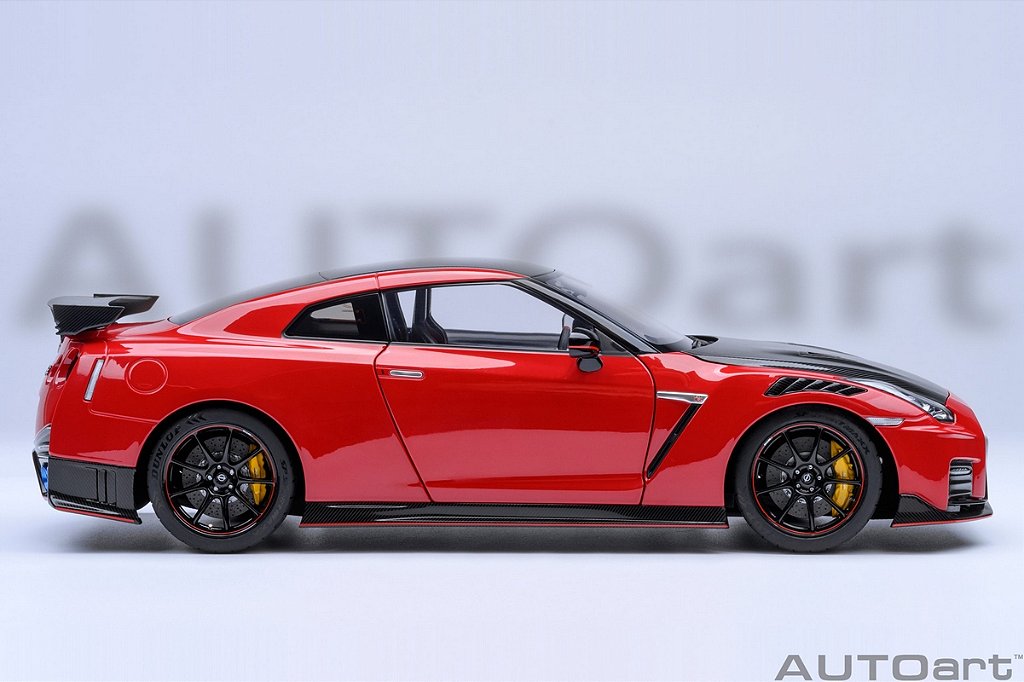 Nissan GT-R (R35) Nismo 2022 Special Edition 1:18 Autoart Vermelho