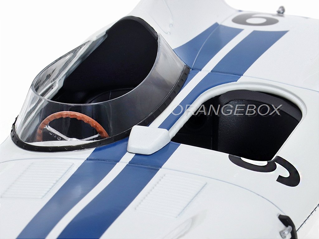 Jaguar D-Type (LN) Le Mans 1955 Walters/Spear 1:18 CMR - 20 anos