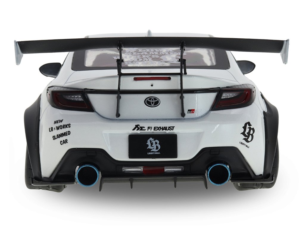 Toyota GR86 Liberty Walk Body Kit 2024 1:18 Solido Branco - 20