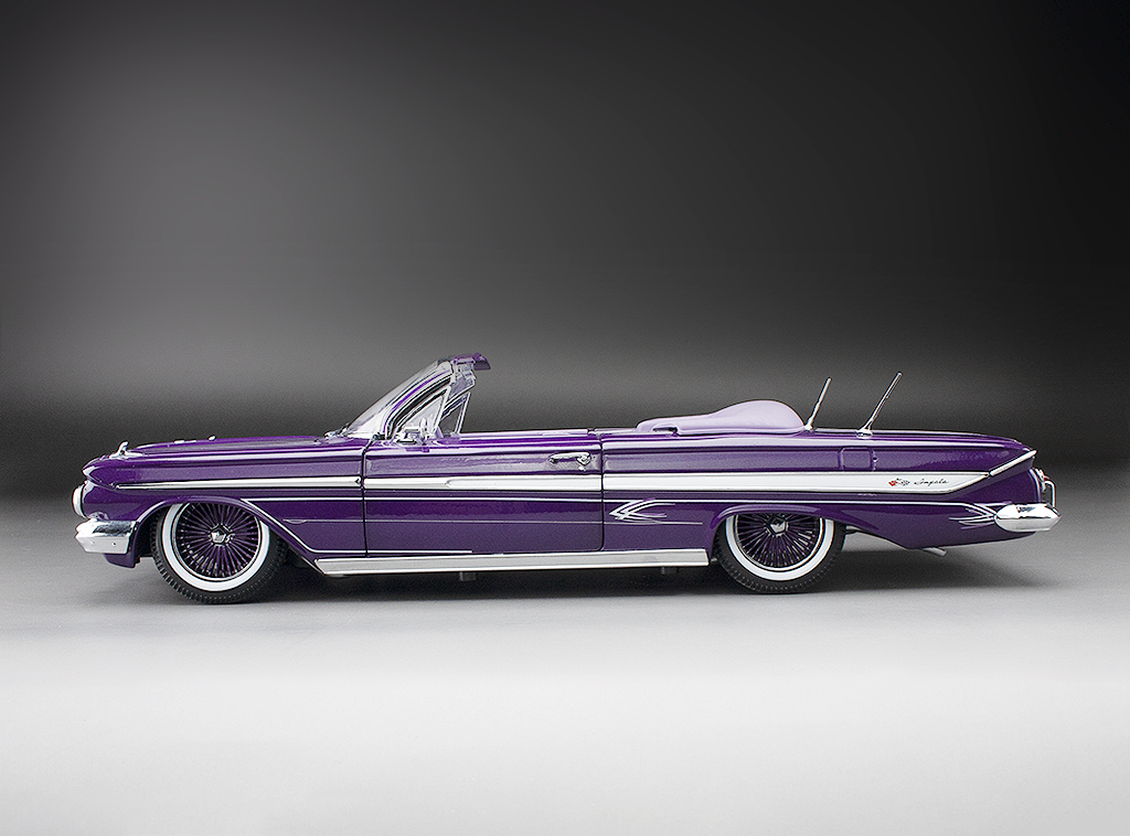 【廃番】LOWBEACH 1961CHEVROLET impala conv Chevrolet Impala 1961 Open Convertilbe Lowrider 1:18 Sunstar