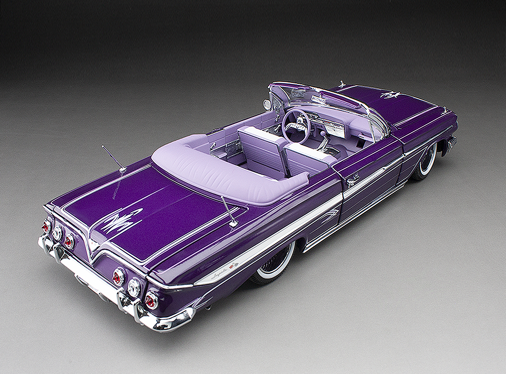 Chevrolet Impala 1961 Open Convertilbe Lowrider 1:18 Sunstar