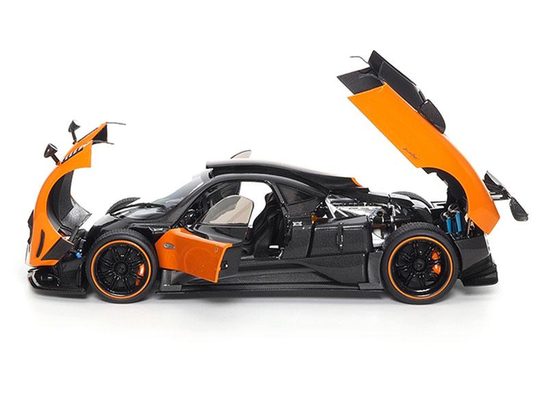 1008台限定 ALMOST REAL 1/18 ゾンダ チンクエ オレンジ Pagani Zonda Cinque Coupe 2009 1:18 Almost Real Laranja - 20 anos