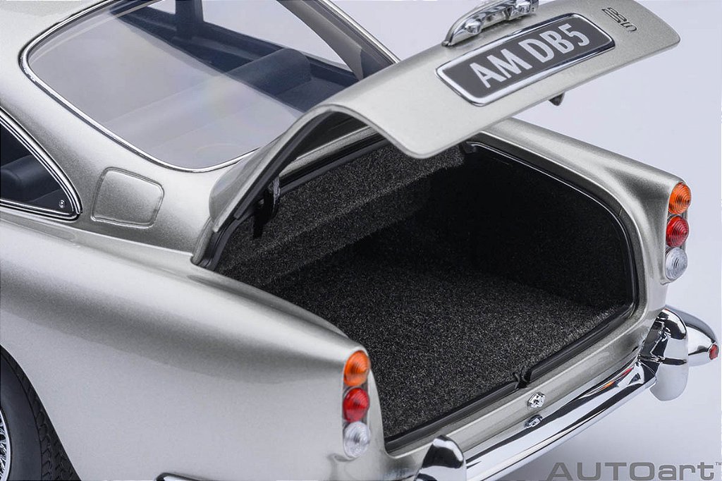 Aston Martin DB5 1964 1:18 Autoart Prata - 20 anos! Loja on-line