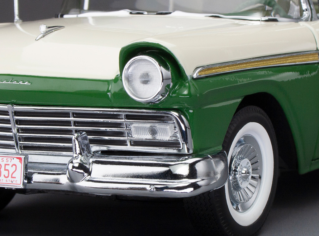 Ford Fairlane 500 Skyliner 1957 1:18 Sunstar Verde - 20 anos! Loja