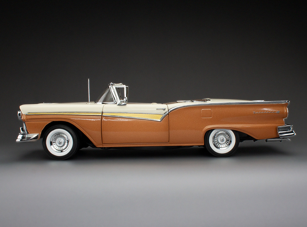 Ford Fairlane 500 Skyliner 1957 1:18 Sunstar - 20 anos! Loja on