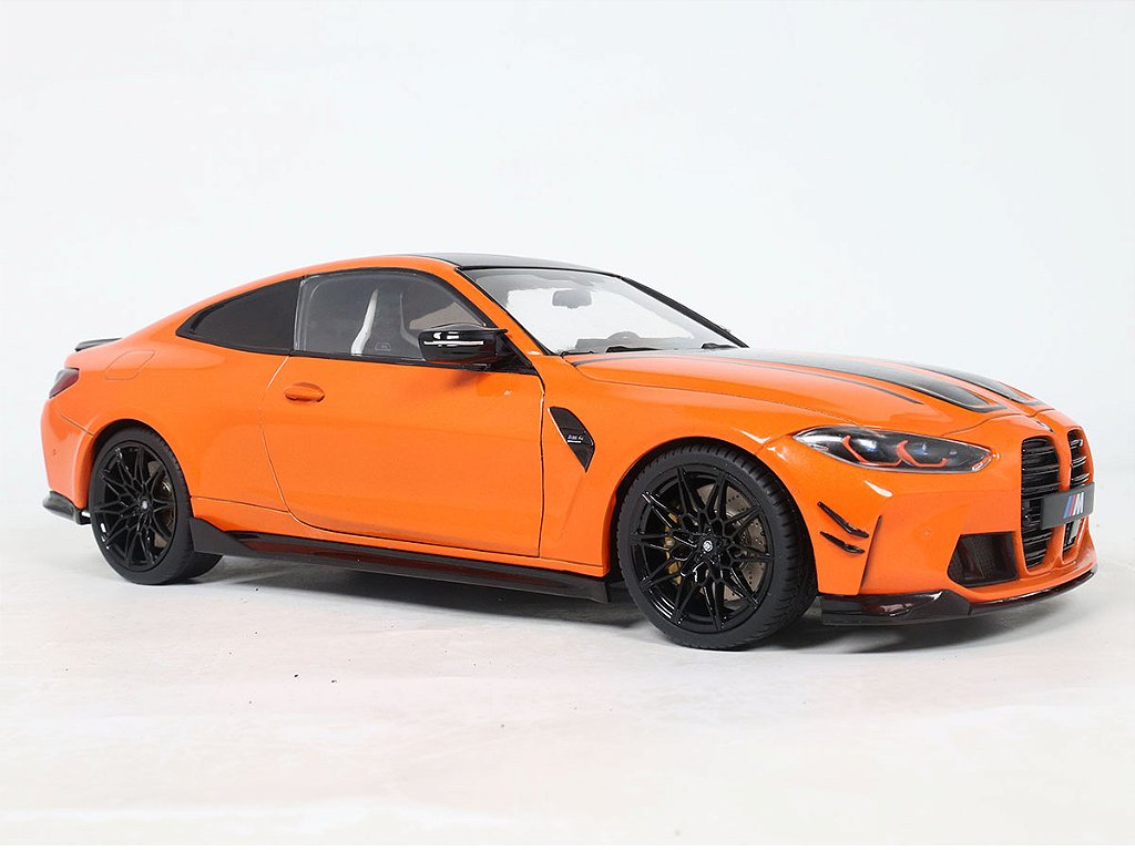 1/18  M4 パフォーマンスエディション　ミニカー　オレンジ BMW M4 Performance Parts Individual 2025 1:18 Solido Laranja - 20