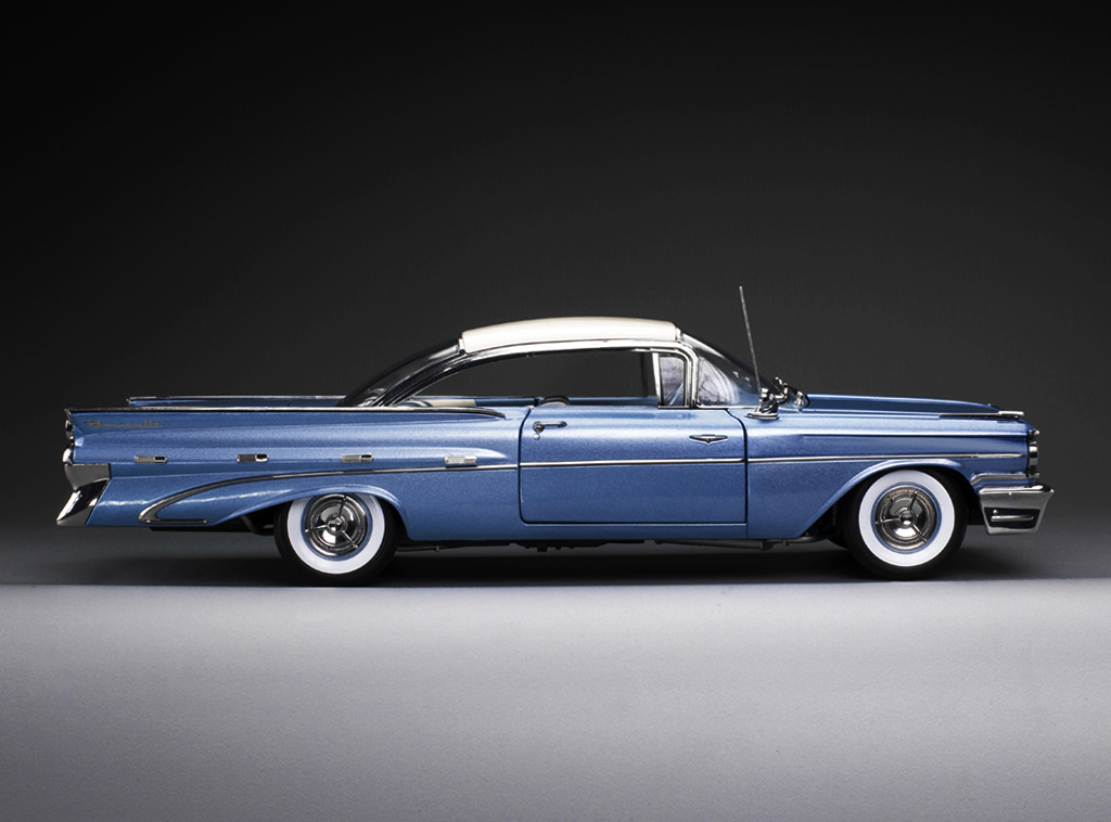 Pontiac Bonneville Hardtop 1959 1:18 Sunstar Platinum Azul - 20 Pontiac Bonneville Hardtop 1959 1:18 Sunstar Platinum Azul - 20
