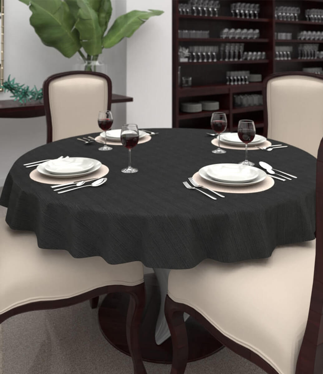 Sala de Estar Decorada com Toalha de Mesa Redonda Preta 4 Lugares