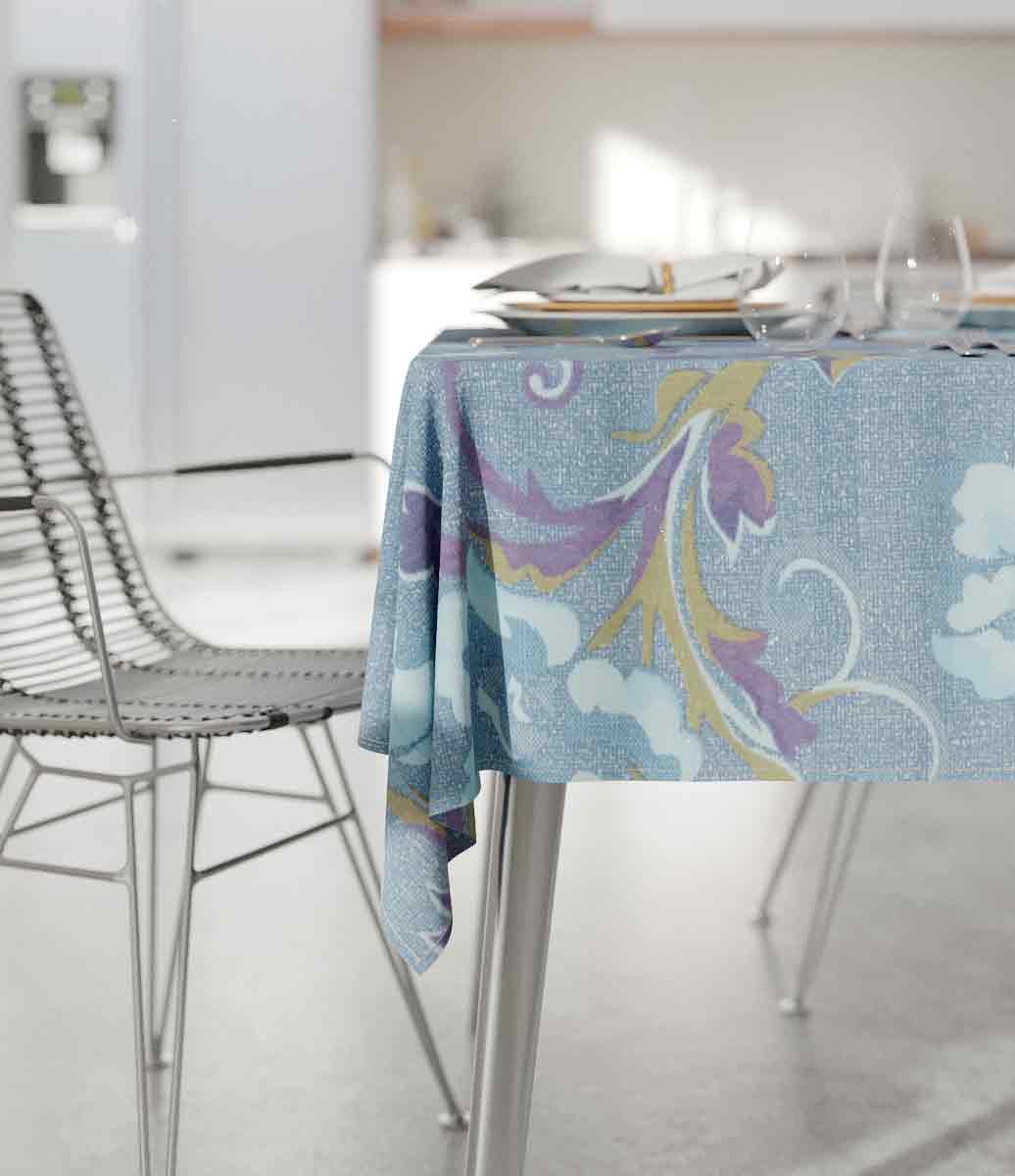 sala decorada com toalha de mesa estampada azul com flores