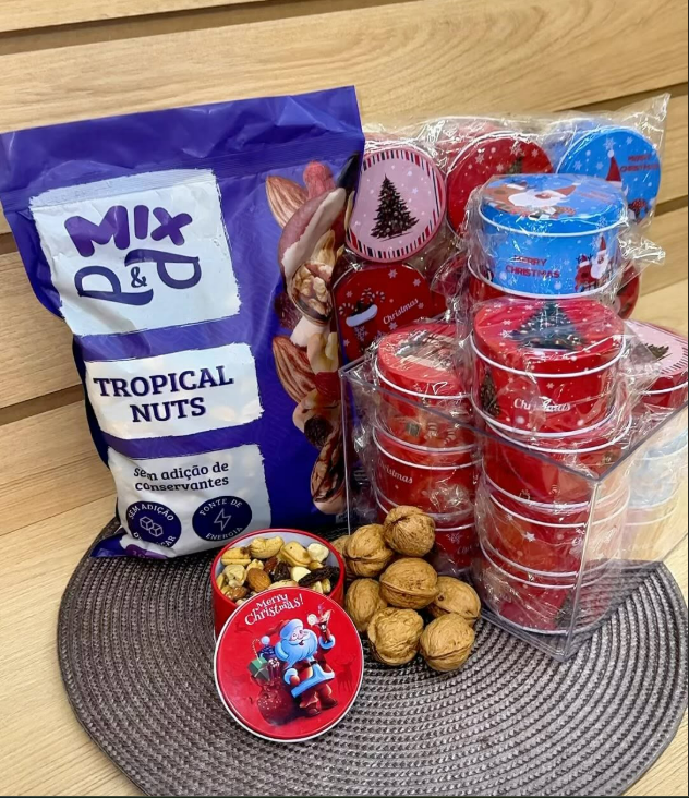 KIT Mix Tropical Nuts + 10 Latas Metal Sortidas de Natal - P&P Fit