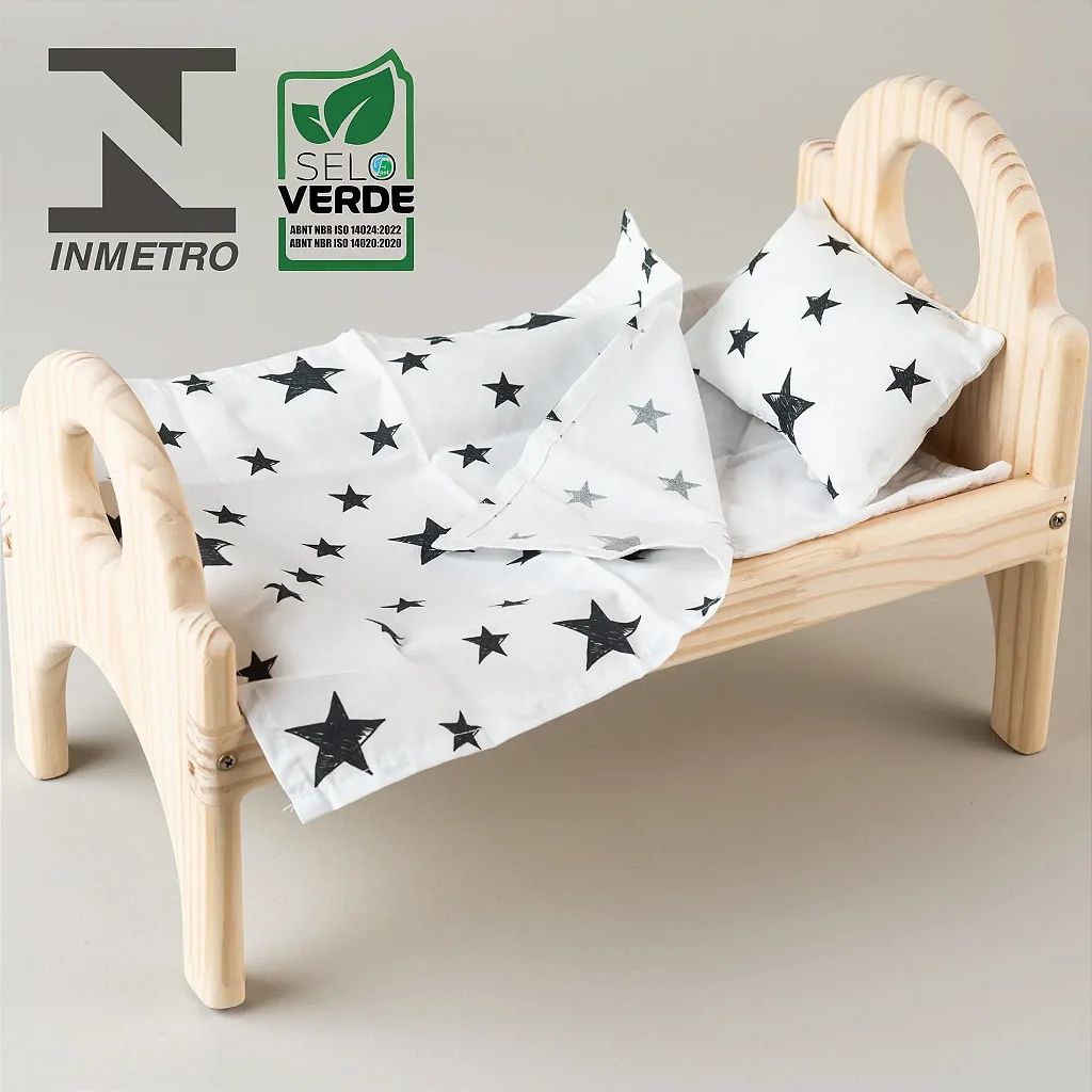 Cama de Boneca de Madeira