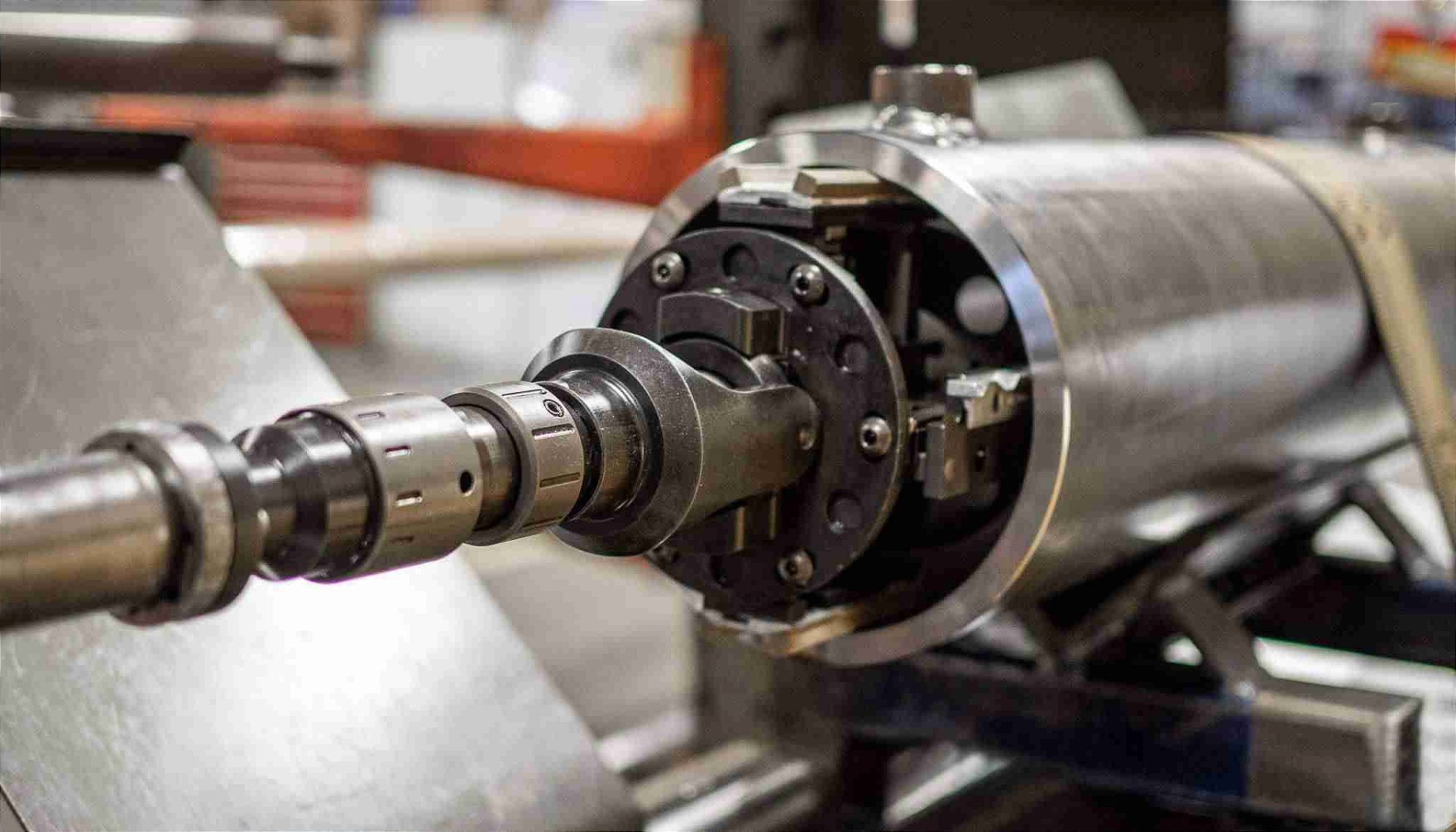 Brunimento da camisa para manutenção de cilindros hidráulicos Zermatt Comercial