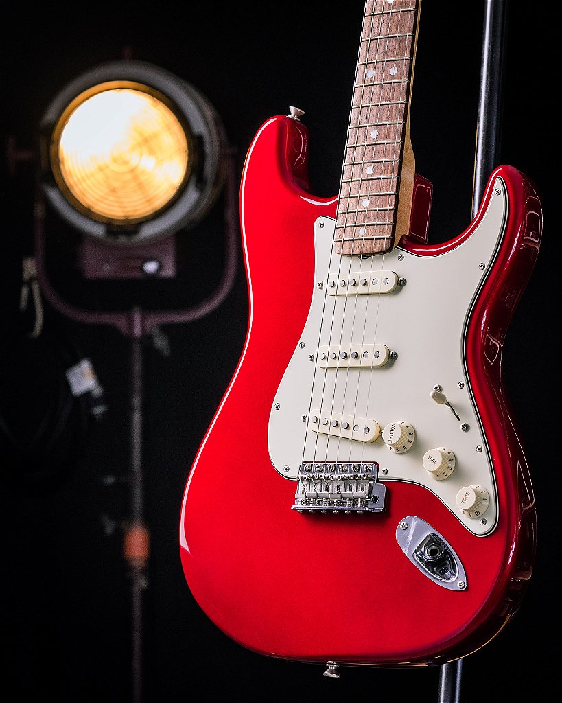 Guitarra Fender Stratocaster American Original '60s - The Tone