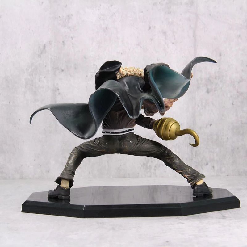 Figure Crocodile 15 Cm - One Piece - Cubo Nerd - O universo geek