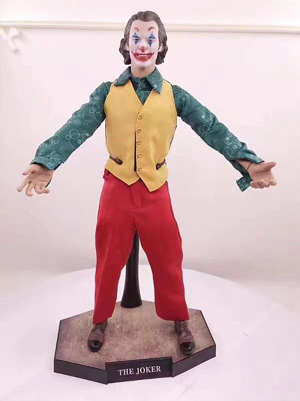 Action Figure Joker Coringa Joaquin Phoenix 30 Cm - Dc Comics