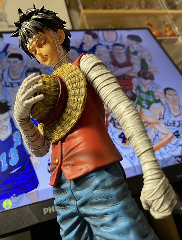 Figure Monkey D. Luffy 30 Cm - One Piece - Cubo Nerd - O universo