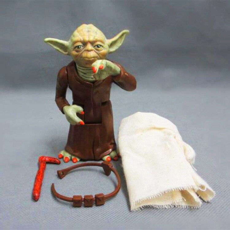 Star Wars Yoda フィギュア Star Wars Attack of The Clones Figure: Yoda (Jedi Master) | Amazon