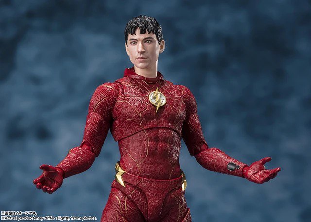 Action Figure Flash The Flash Dc Comics - Bandai ShFiguarts - Cubo