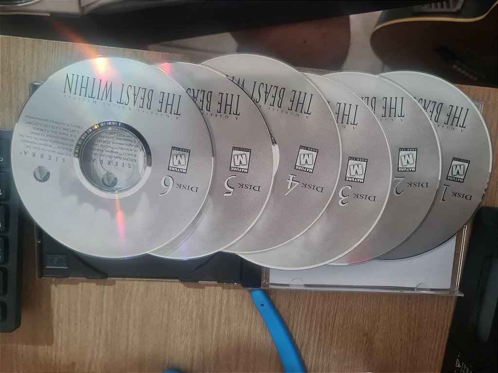 Jogo PC 6 CD The Beast Within Gabriel K com manual Original – imagem 4