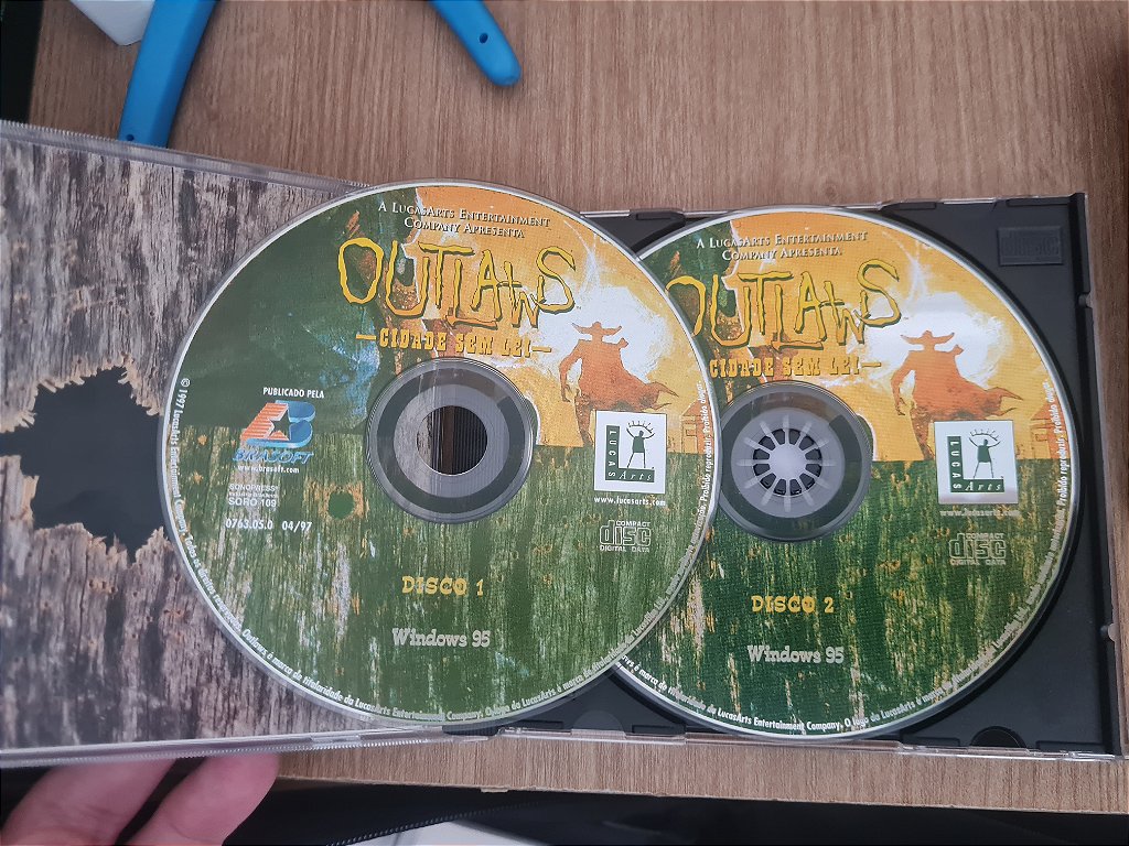 Jogo PC CD Outlaws Cidade Sem Lei Com Manual Original – imagem 3