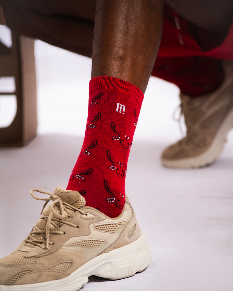 MEIA CANO ALTO ESTAMPADA EM ALGODÃO VERMELHO CORTEJO