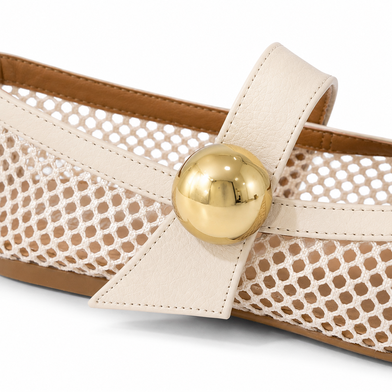 Detalhe da Sapatilha Feminina Pri Off White