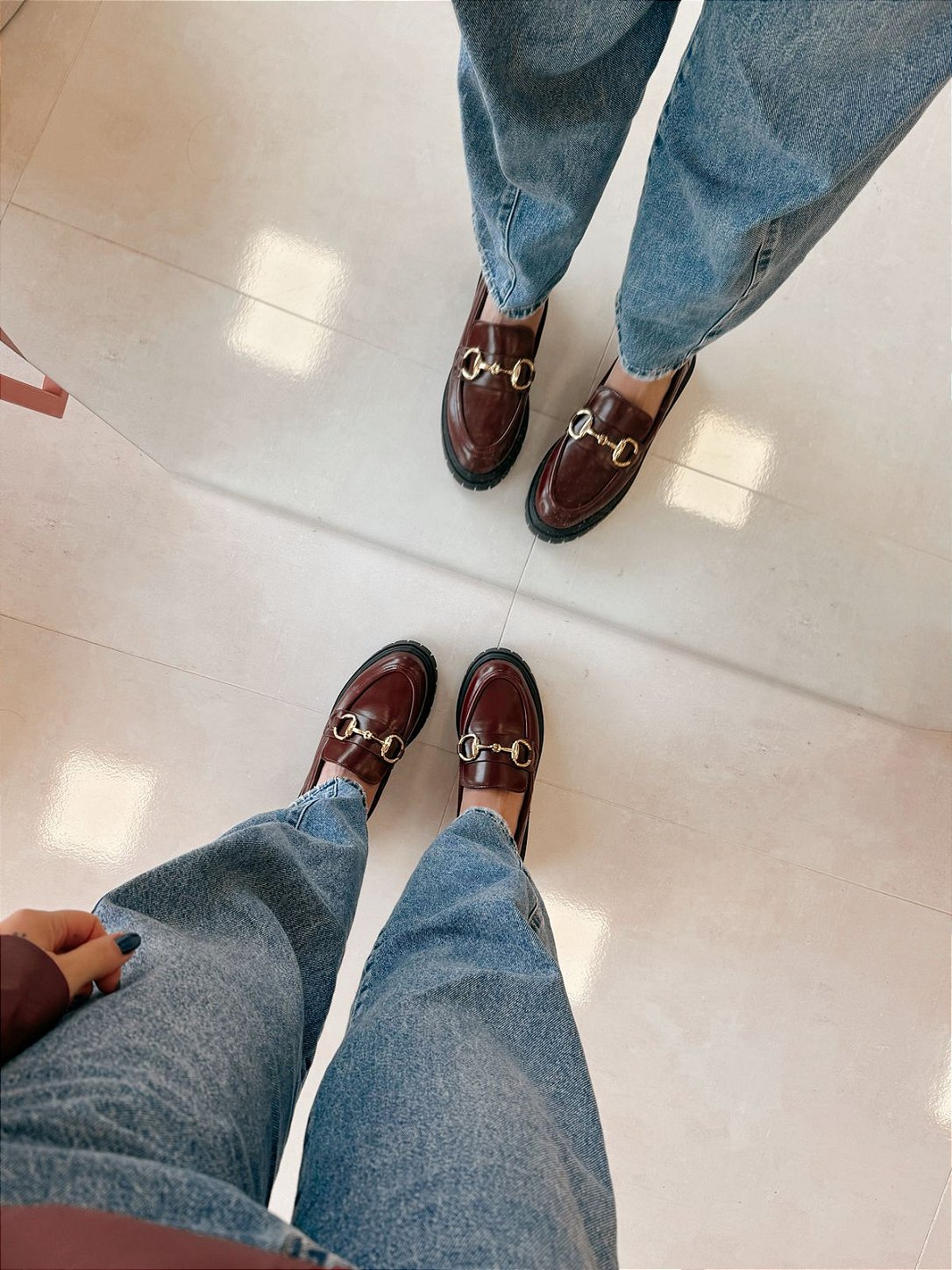 Detalhe do Mocassim Feminino Sabrina Marsala