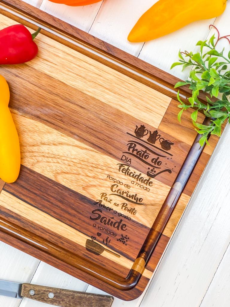 Tabuinha Resinada Personalizada 29x23cm - Oficina Porão Wood