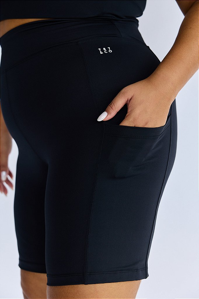Bermuda Fitness com Bolso Plus Size Preta - 787 Shirts