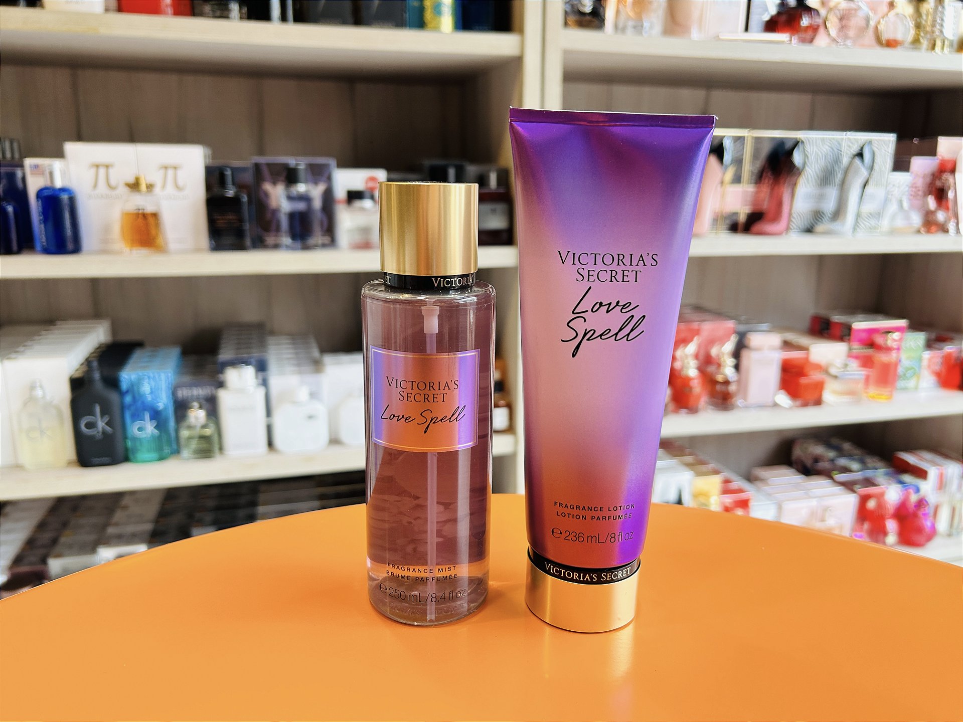 Body Splash Romantic + Creme Romantic - Victoria's Secret