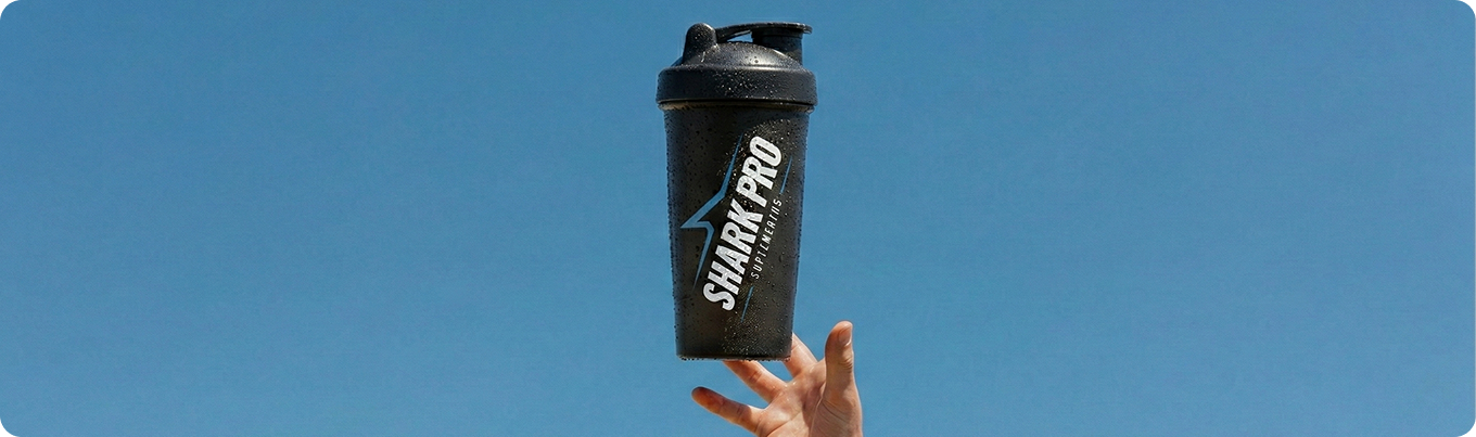 Coqueteleira Shark Banner