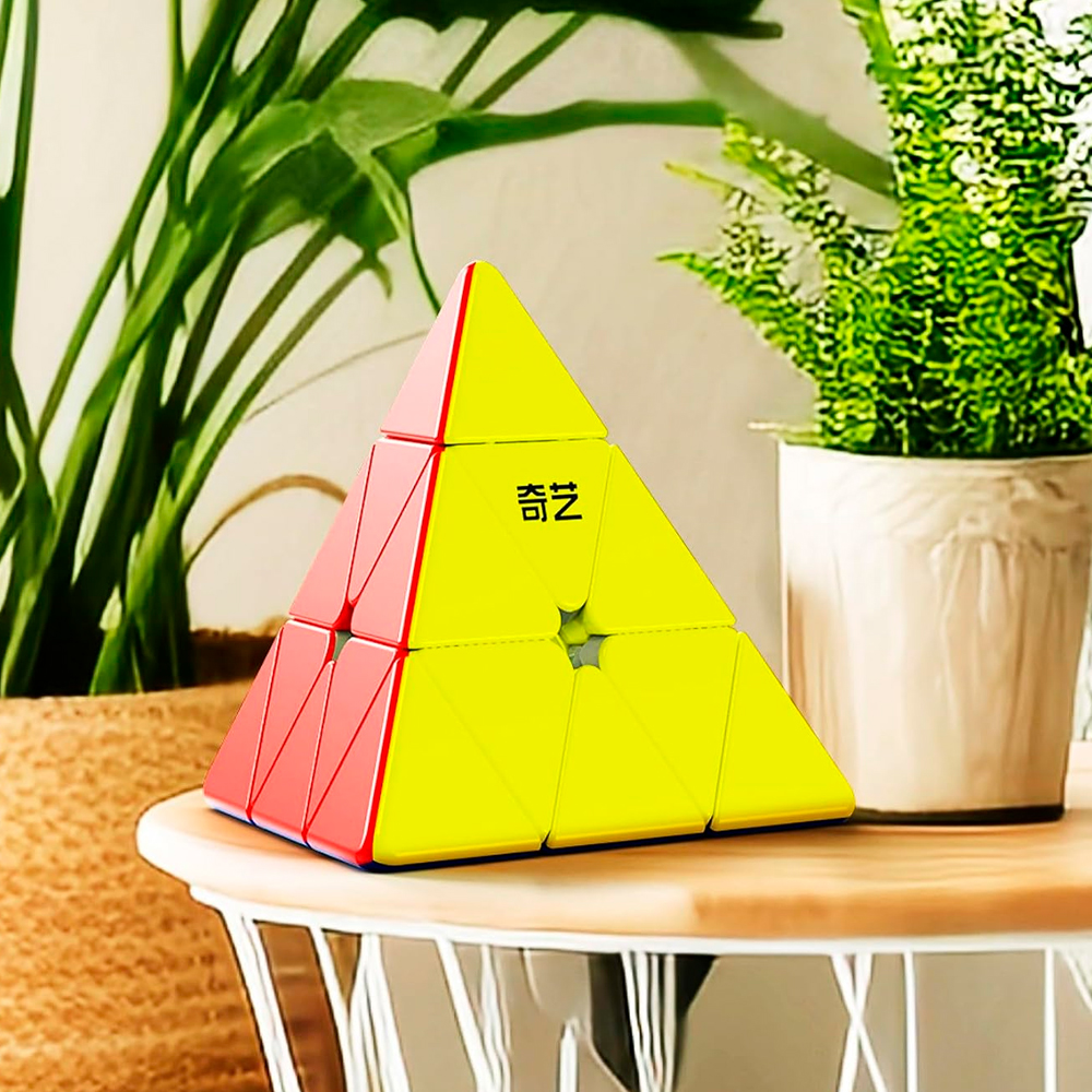 Cubo Mágico Pyraminx Qiyi Qiming Plus 27,5 cm - Oncube: os