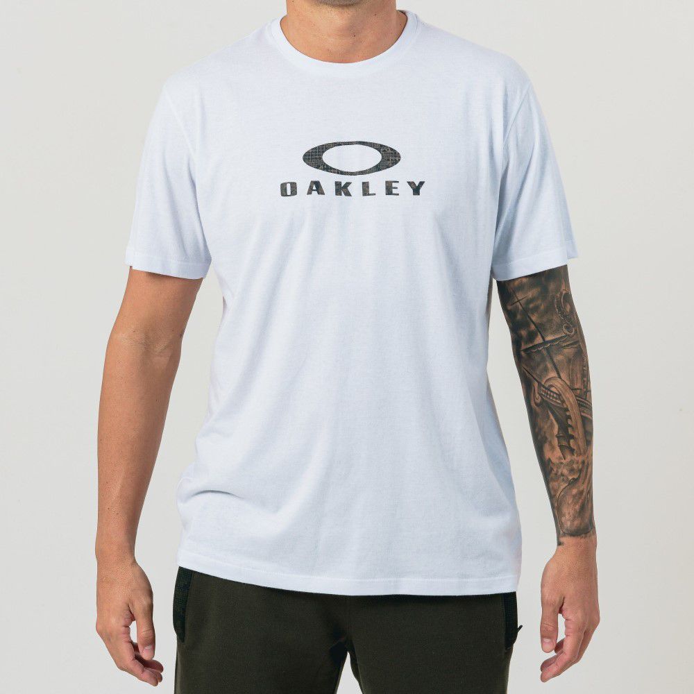【デッド】00s OLD OAKLEYトライバルロゴ TEE XL 白 タグ付き Camiseta Oakley O Classic Graphic Tee Masculina Branco - Radical