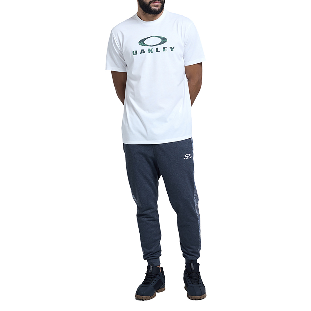 Camiseta Oakley OClassics Logo WT23 Masculina Branco - Radical Place - Loja  Virtual de Produtos Esportivos