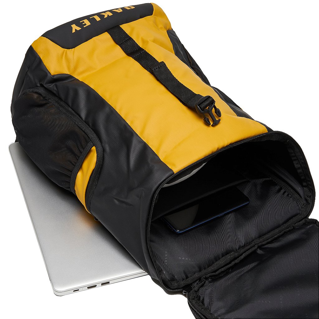 Mochila Oakley Road Trip RC 25L Amber Yellow - Radical Place