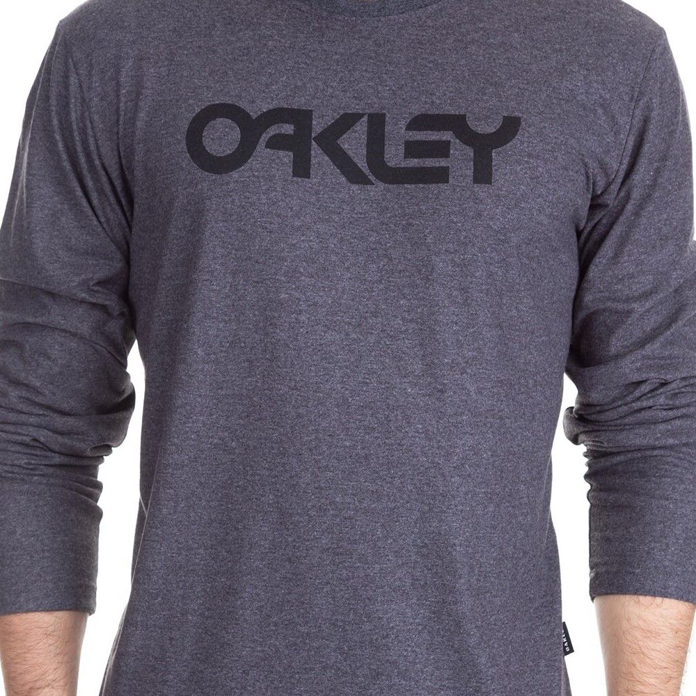 Camiseta Oakley Mark II Manga Longa Masculina Cinza Escuro - Radical Place  - Loja Virtual de Produtos Esportivos