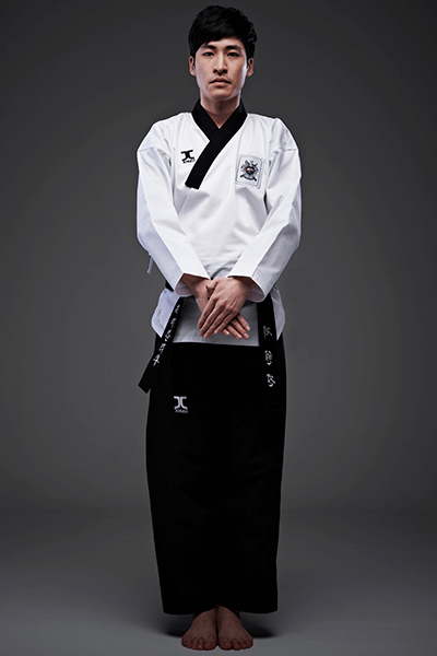 Dobok Kimono Taekwondo JCalicu DIAMOND Dan Poomsae Masculino