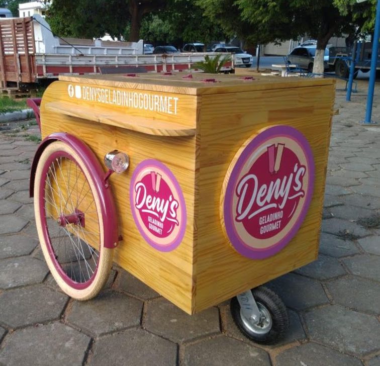 carrinho para geladinho açai e picole fabricado em madeira artesanalmente, carriho artesanal para gelato sorvete