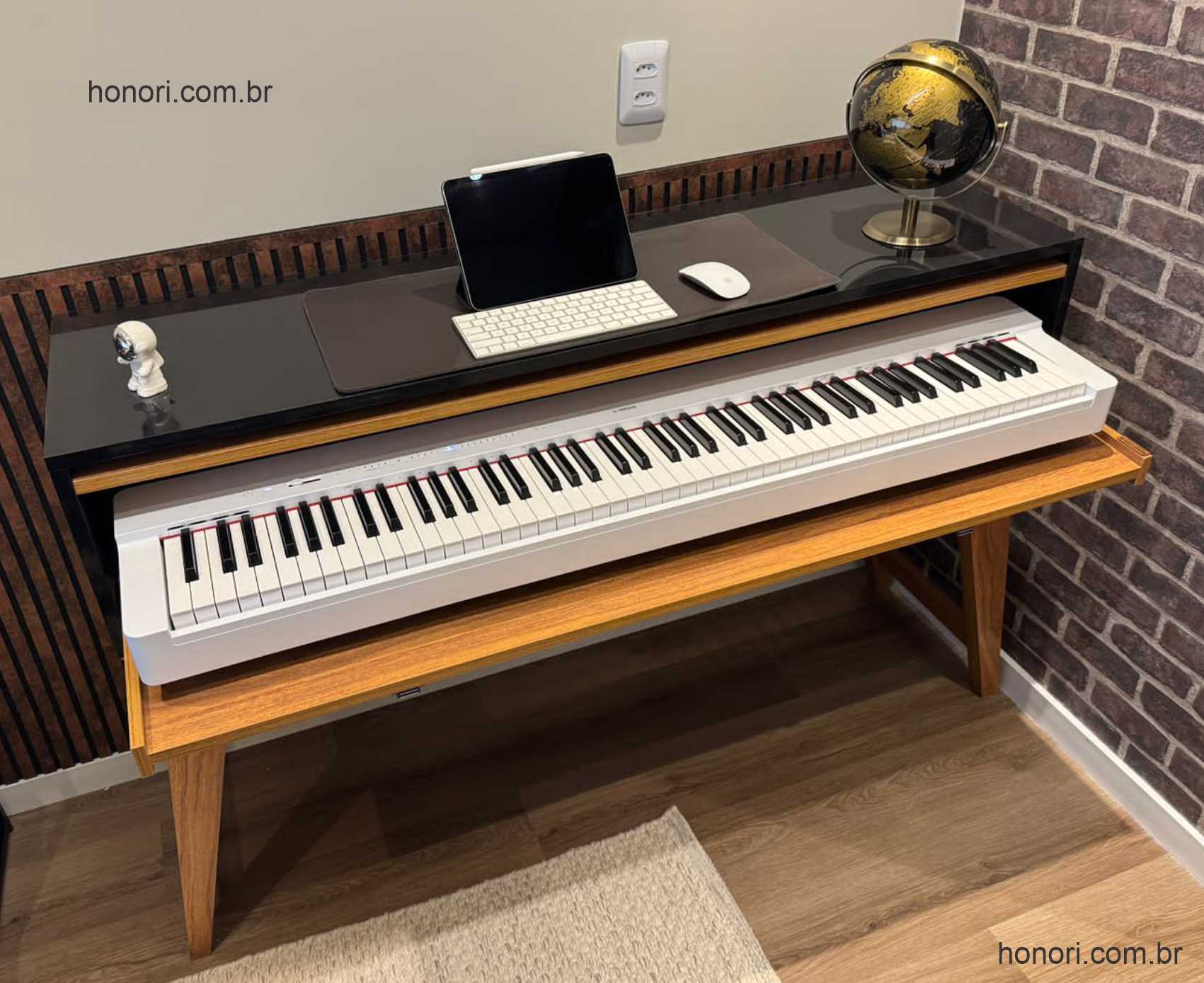 móvel para piano exclusivo preto brilho suporte em madeira design moderno fabricado no brasil único diferenciado